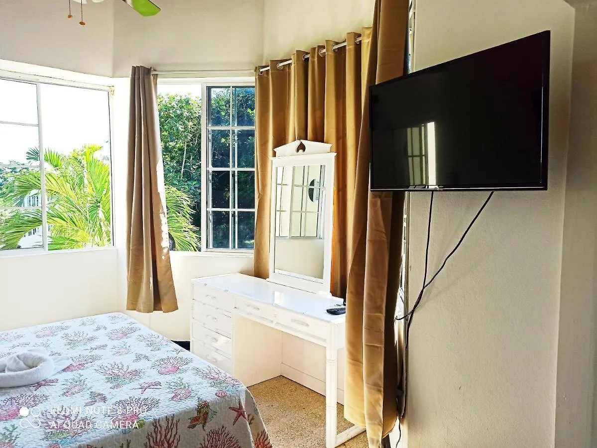 Columbus Heights Apt 26 F Ότσο Ρίος Τζαμάικα